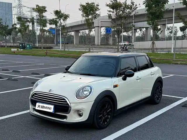 MINI 