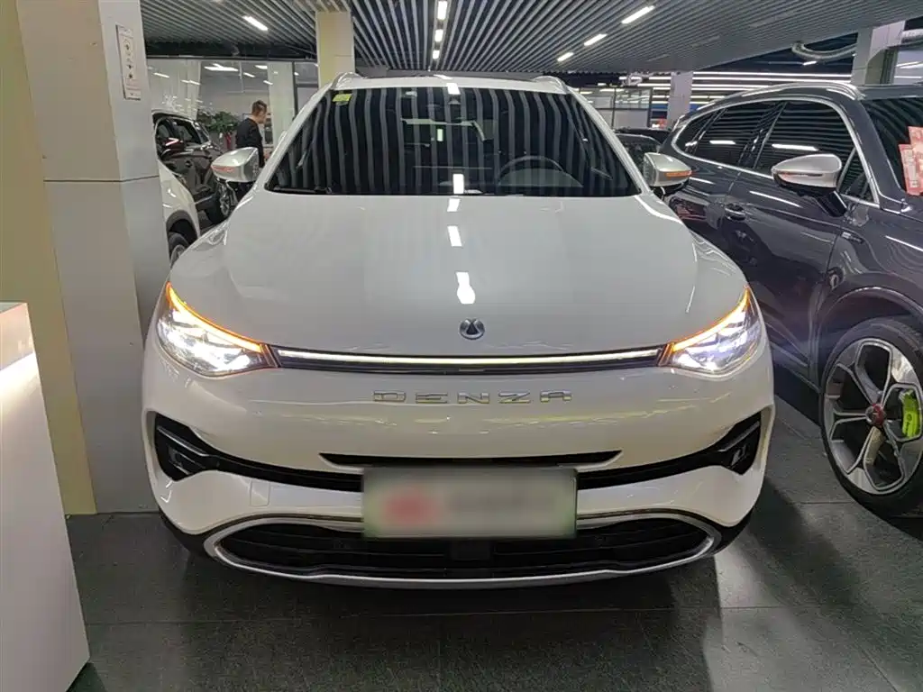 Denza X 2020 Model PHEV Flagship Edition фото 3