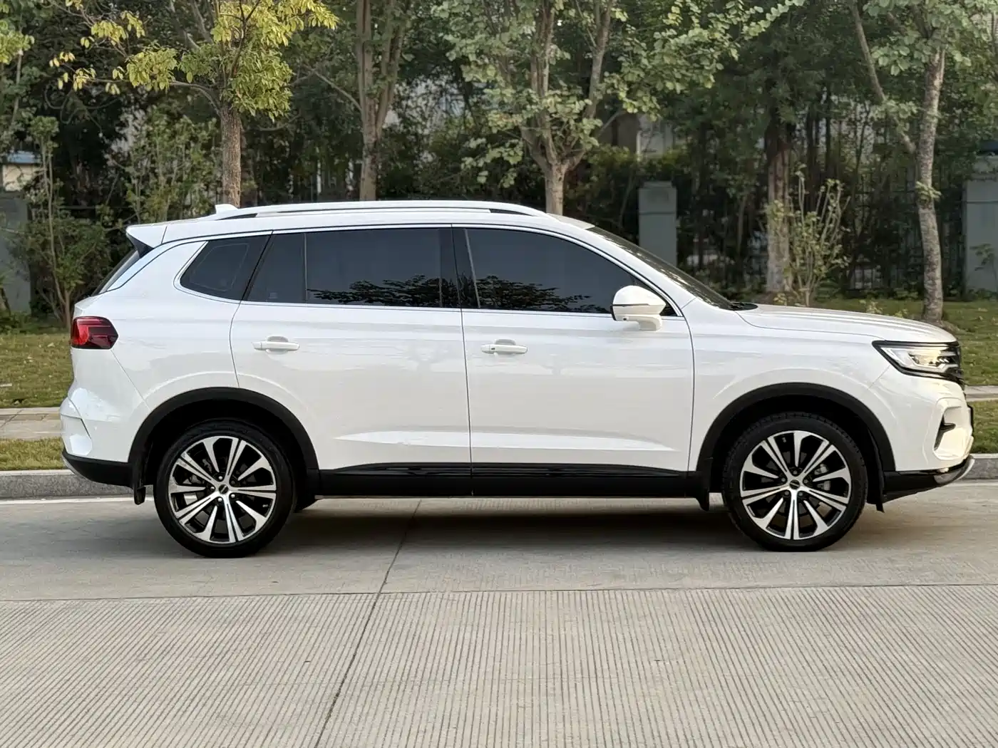 ROEWE RX5 MAX