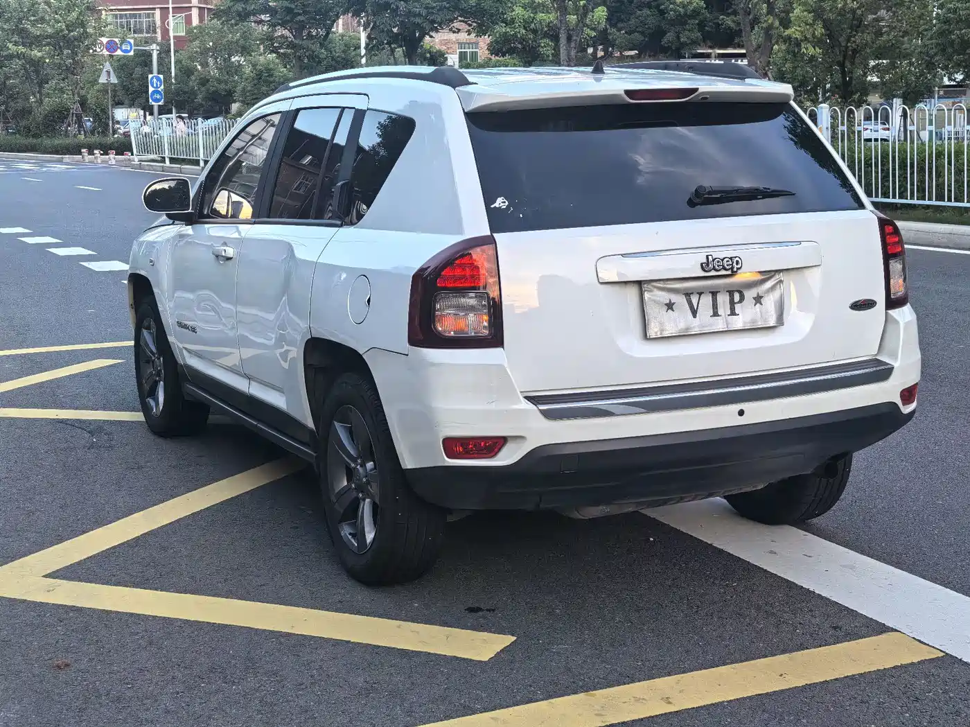 Jeep Compass (Import) 2014 2014 Facelift 2.4L 4WD Comfort Edition