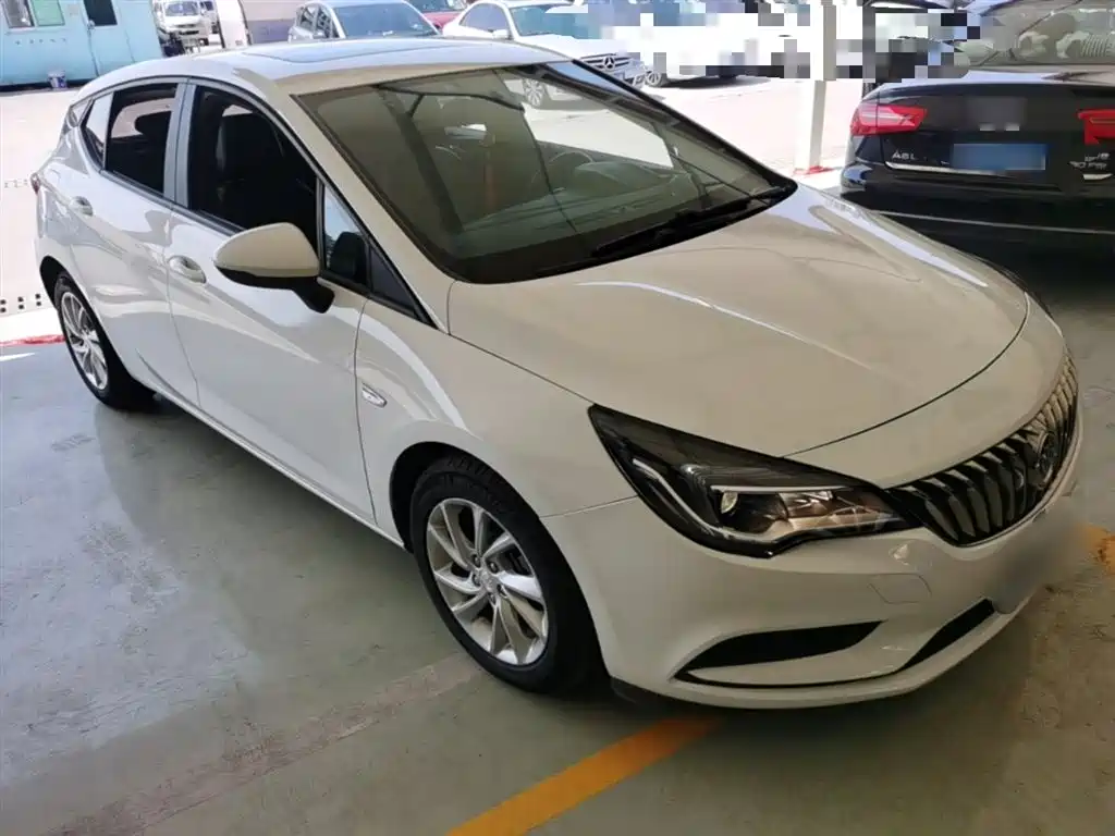 Buick Verano 2016 Hatchback 15S Auto Progressive фото 4