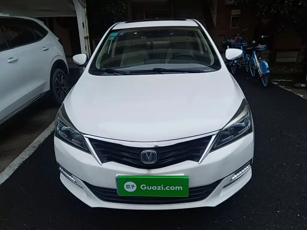 Changan Yuexiang V7 2016 2016 1.6L Auto Joy Version China V