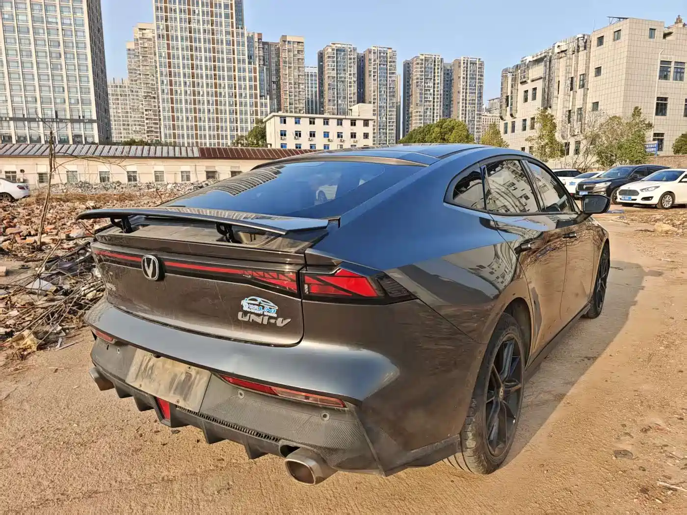 CHANGAN UNI-V