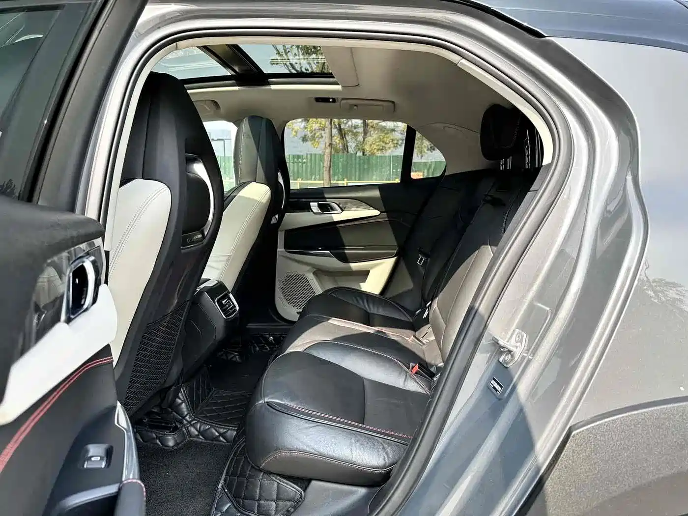 Lynk & Co 02 2018 Model 1.5T DCT 2WD Yao Pro Edition China V фото 8