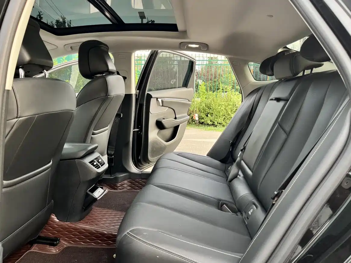 Фото 15 - Buick LaCrosse