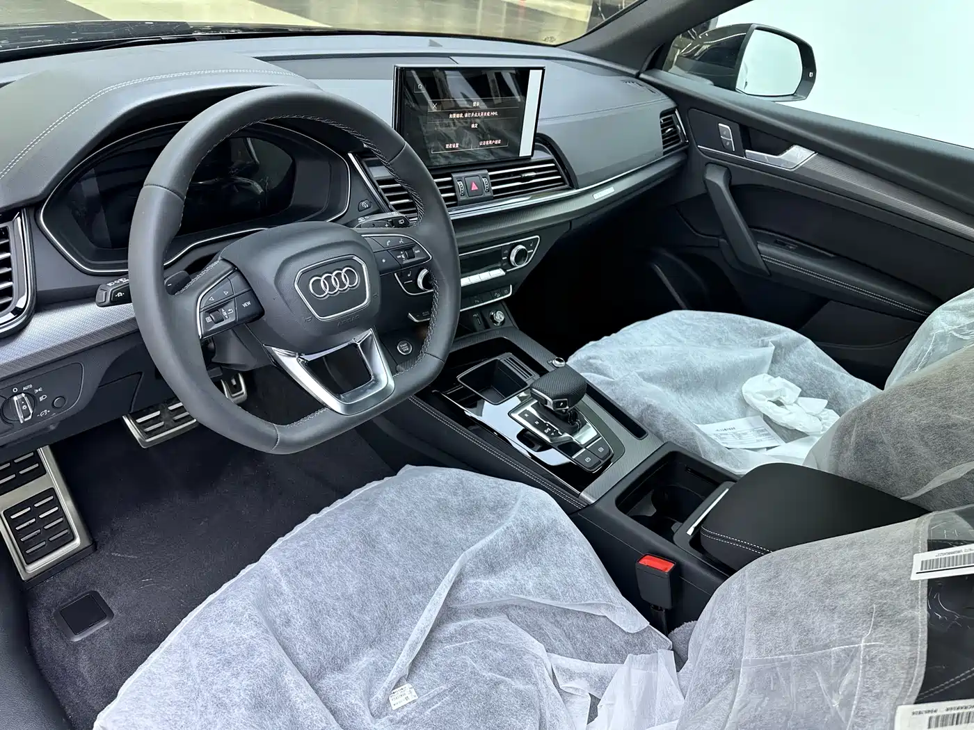 Audi Q5L 2024 Model 40 TFSI Luxury Dynamic фото 12