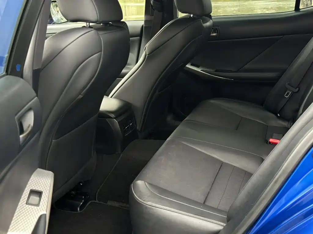 Lexus IS 2018 2017 300 F SPORT