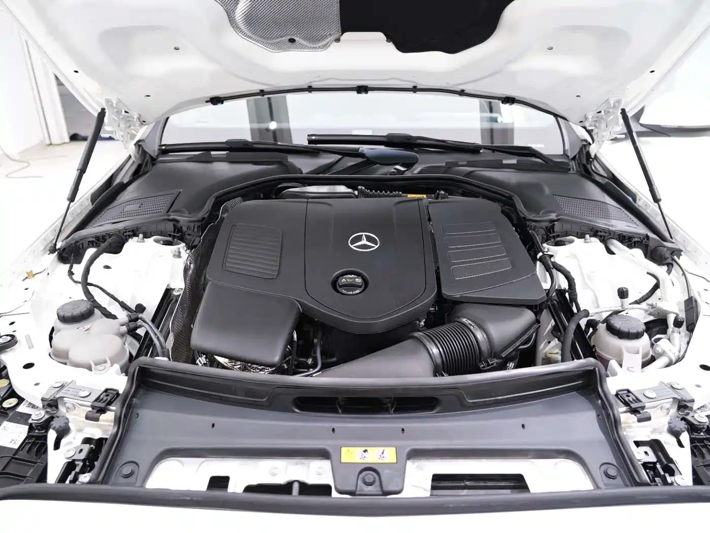Mercedes-Benz C-Class 2024 C 260 L Sport фото 16