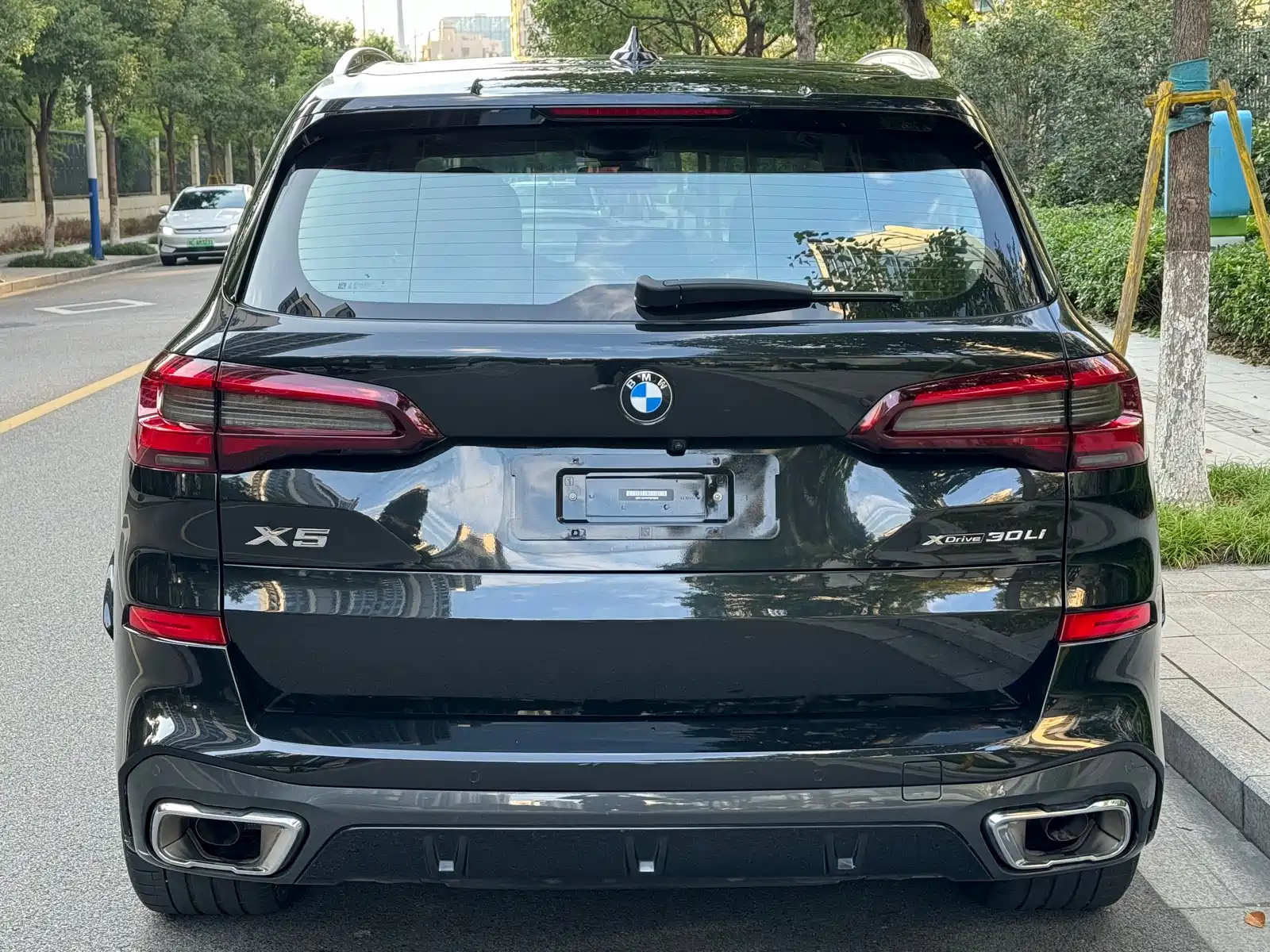 Photo 4 - BMW X5