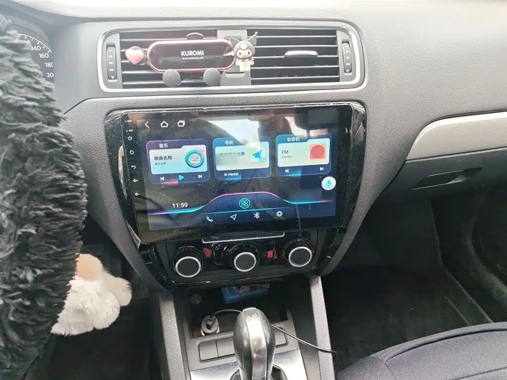 Volkswagen Sagitar 2014 Facelift 1.6L Automatic Leading Version фото 6