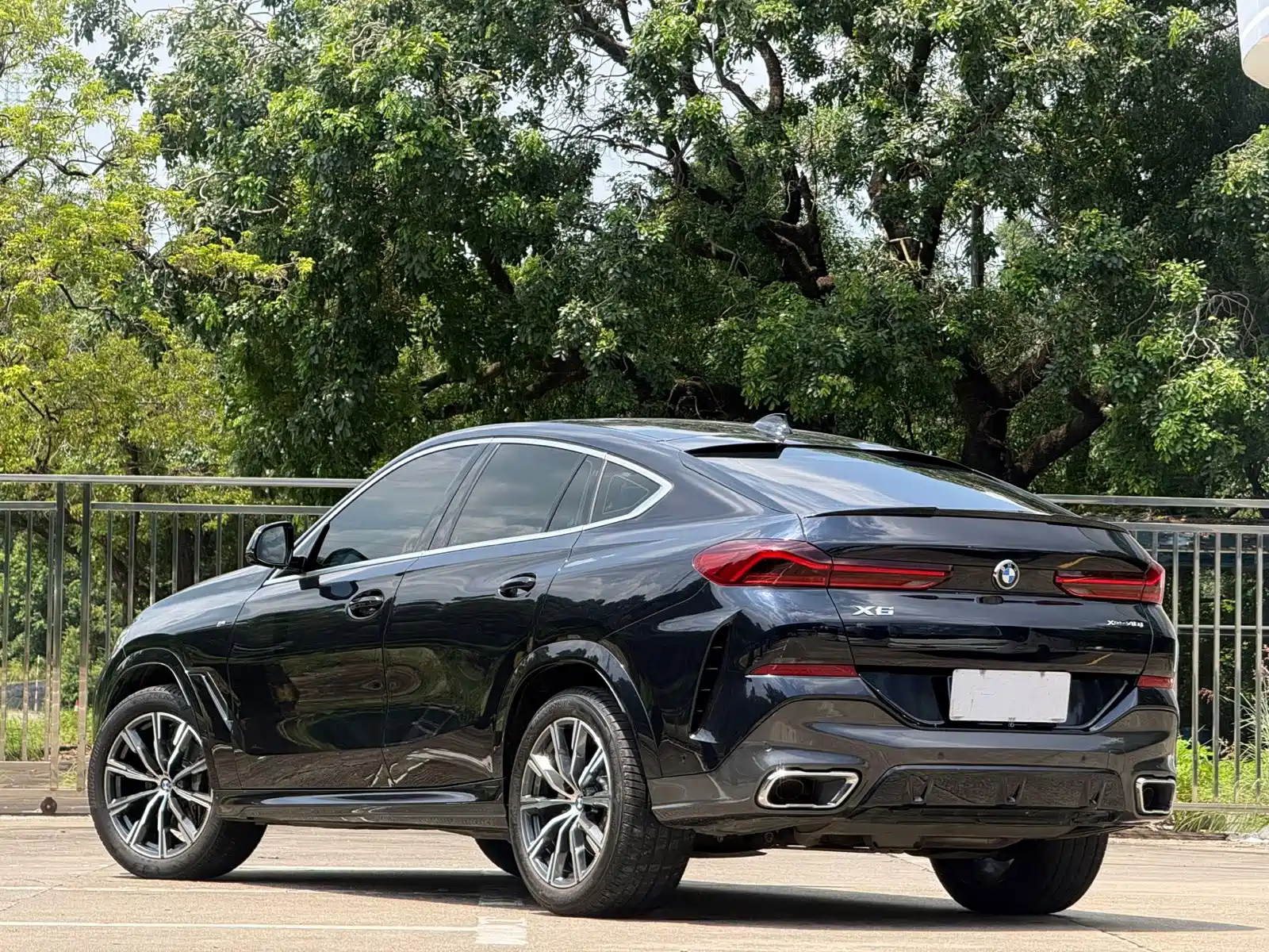 Фото 13 - BMW X6