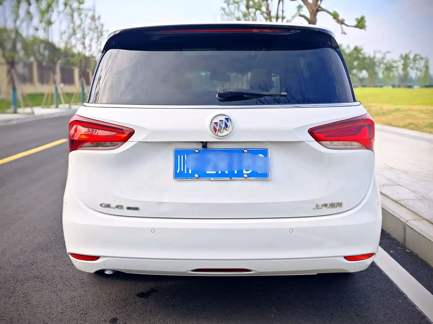 Buick GL6 2018 2018 18T 6-Seater Elite