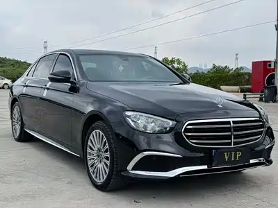 Mercedes-Benz E