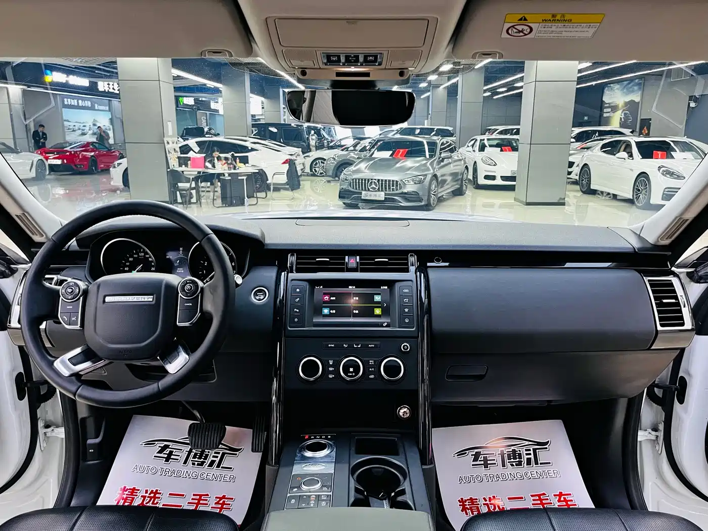 Land Rover Discovery 2017 3.0 SC V6 SE фото 13