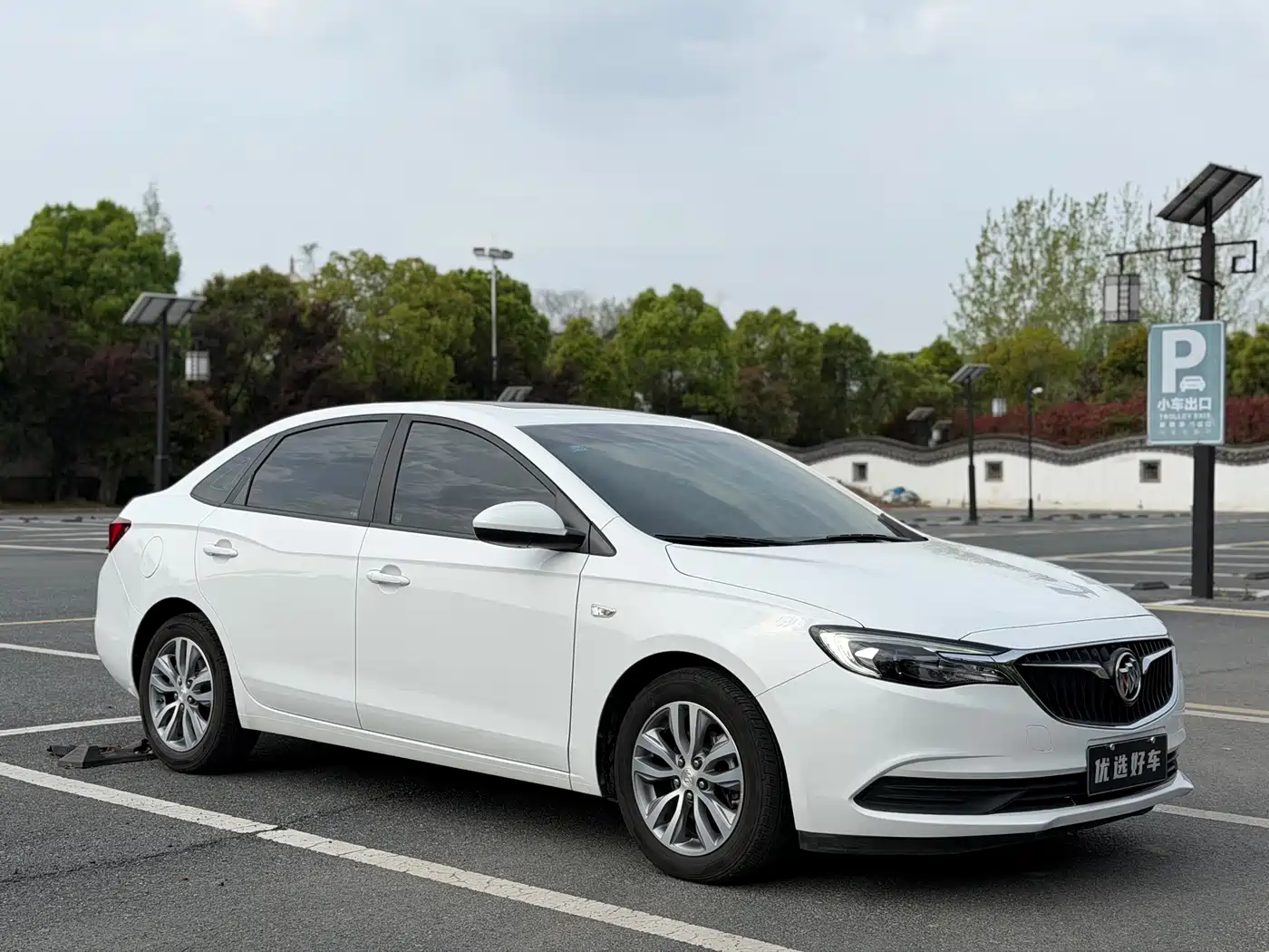 Buick Excelle 2019 18T Auto Connected Elite China VI фото 2