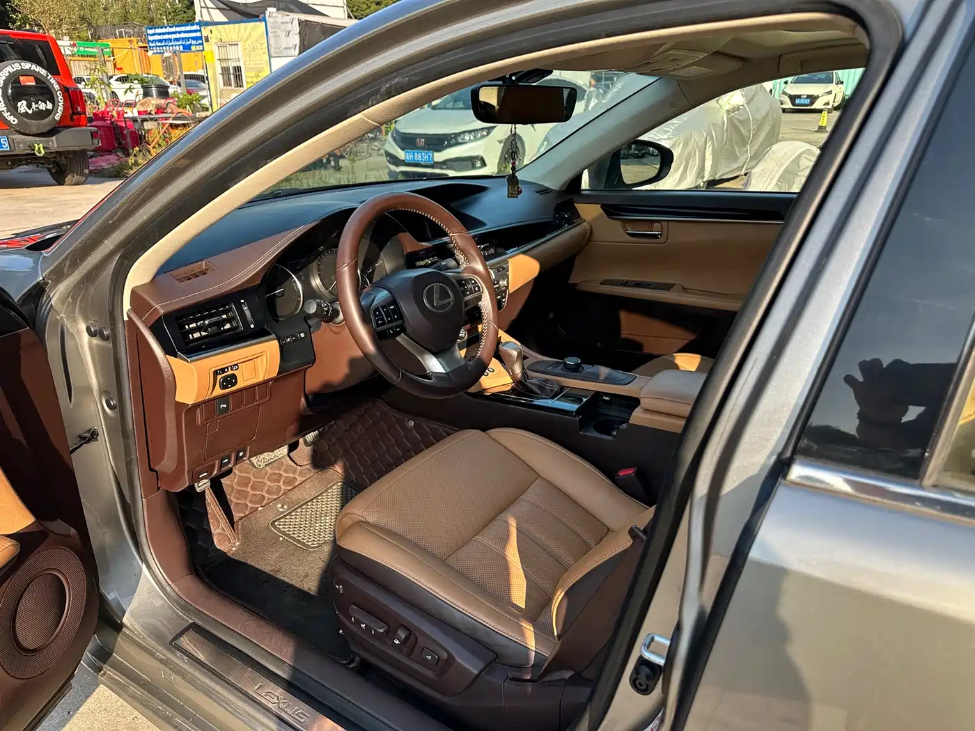 Lexus ES 2015 200 Elite Edition фото 4