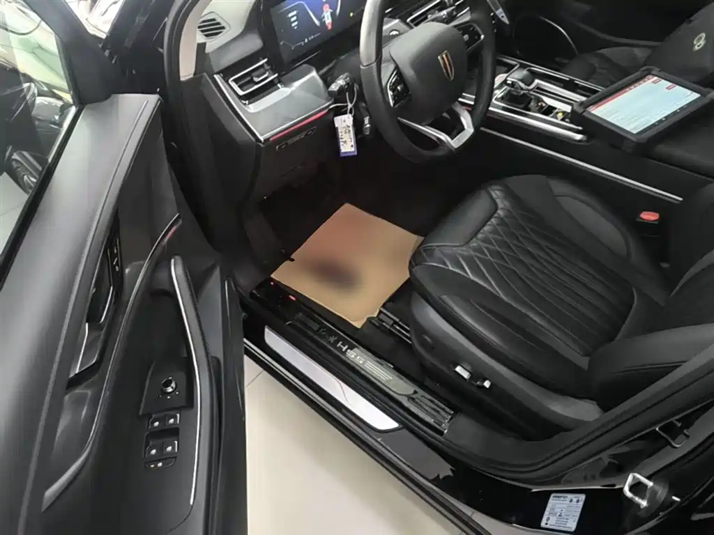 Hongqi HS5 2023 2.0T AWD Flag Enjoy Pro Edition фото 16