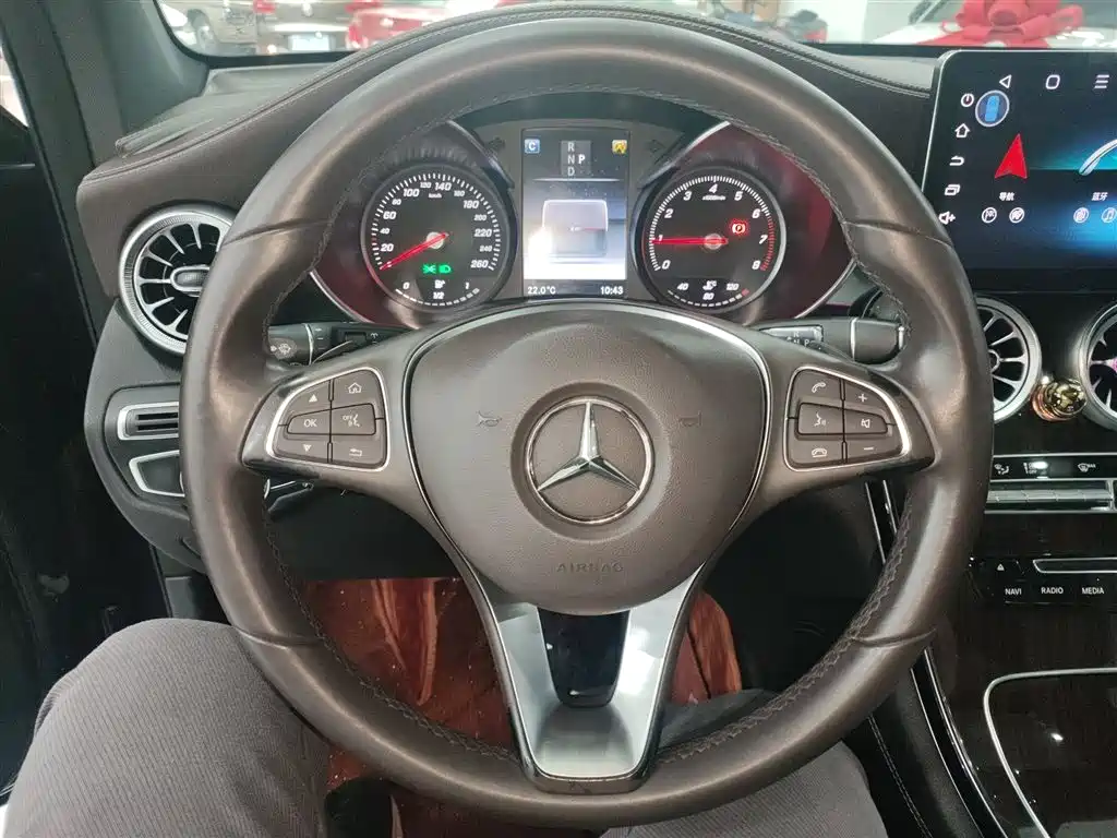 Mercedes-Benz GLC 2017 GLC 260 4MATIC Dynamic фото 11