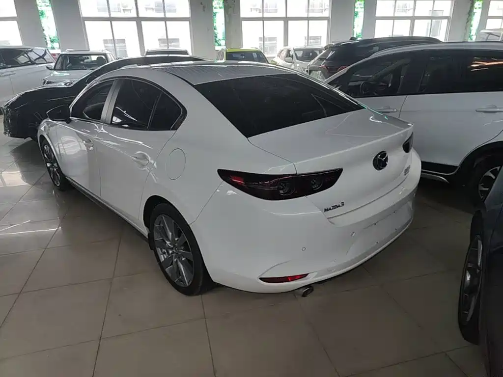 Mazda Mazda 3 2025 2023 2.0L Auto Zhixuan