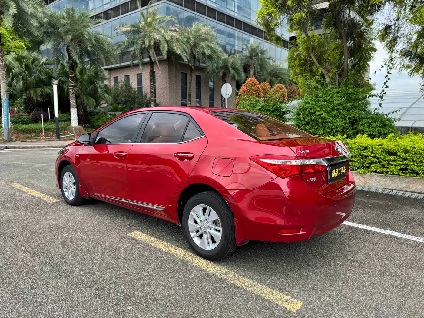 Toyota Corolla 2014 1.6L CVT GL-i фото 11