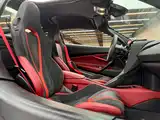 صورة 11 - McLaren 720S