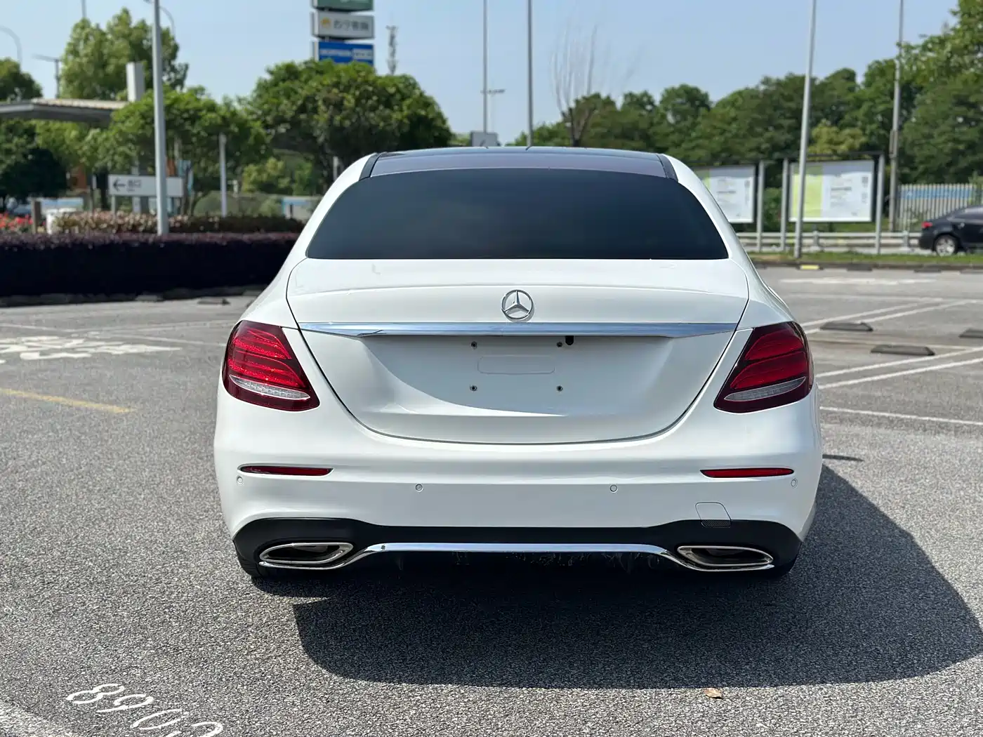 Mercedes-Benz E-Class 2016 E 300 L Sport Fashion Type фото 8