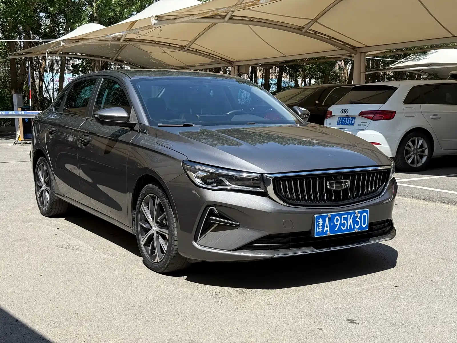 صورة 3 - Geely Emgrand