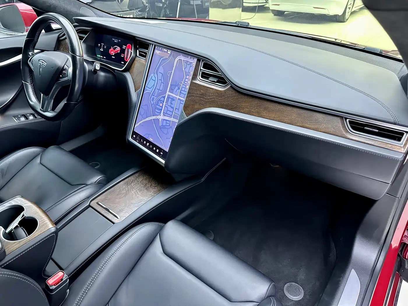 TESLA MODEL S