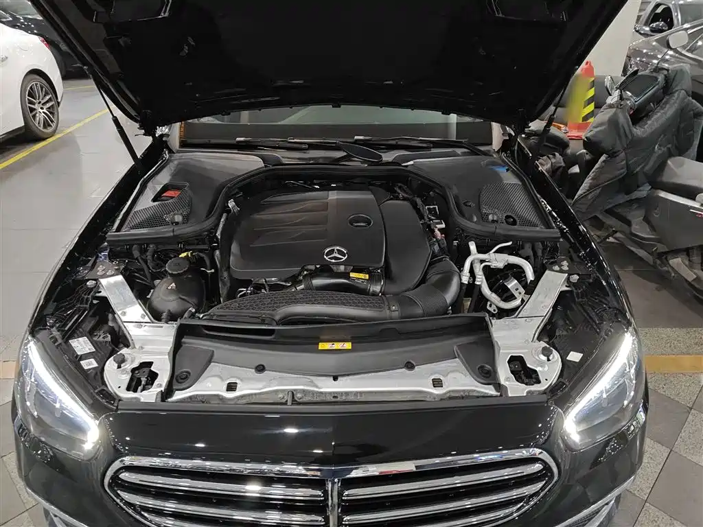 Mercedes-Benz E-Class 2023 Facelift E 260 L фото 20