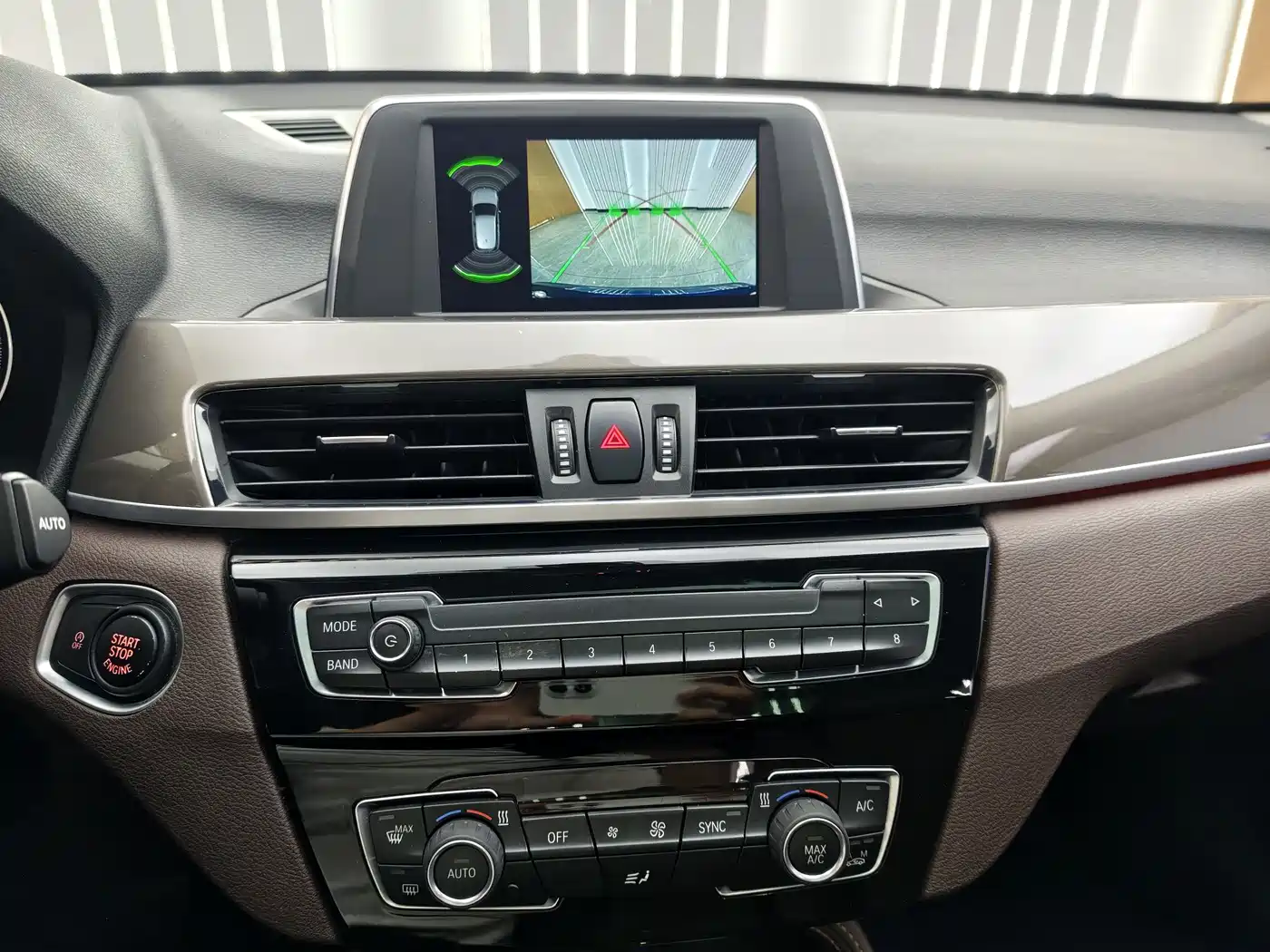 BMW X1 2019 sDrive18Li Premium Model фото 14