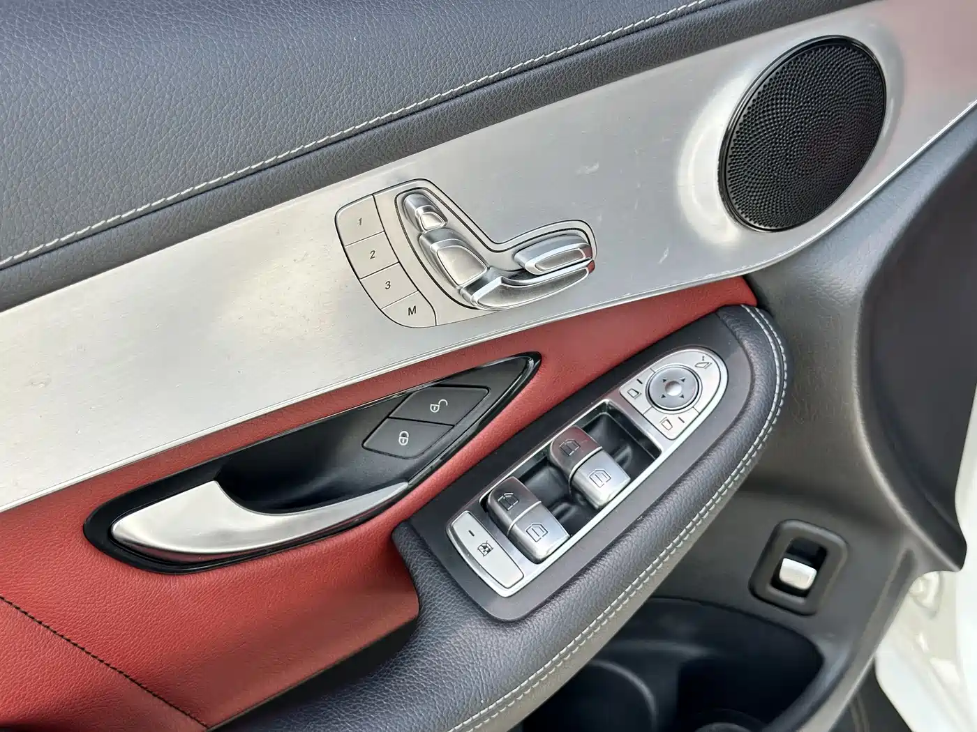 Mercedes-Benz GLC Coupe 2019 GLC 200 4MATIC Coupe SUV фото 14