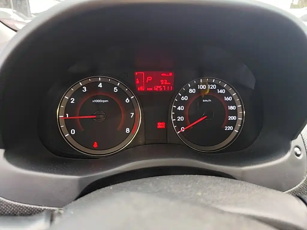 Hyundai Reina 2014 2014 Model 1.4L Automatic GLX