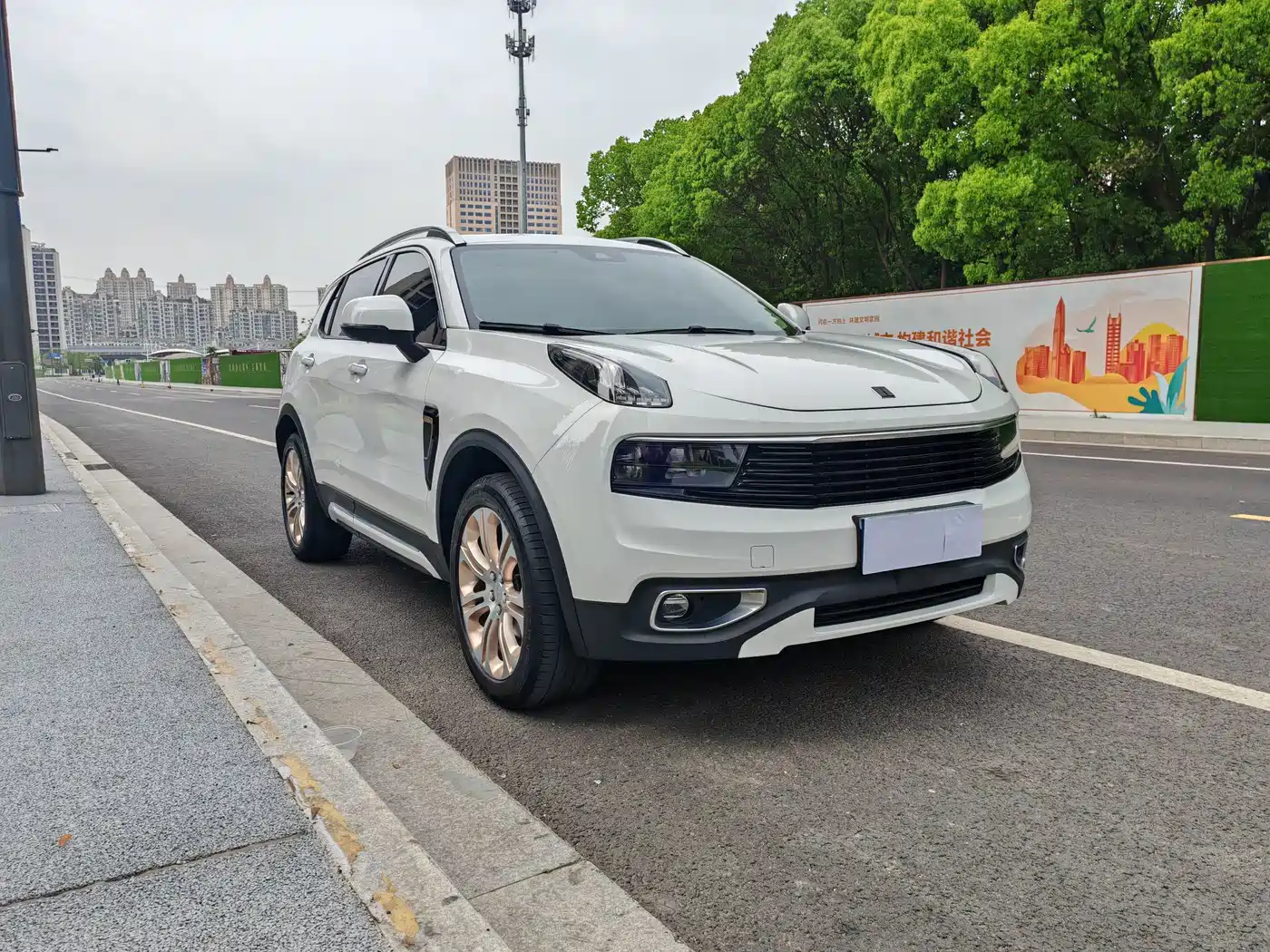 Lynk & Co 01 2017 2.0T 2WD Pro Version фото 3