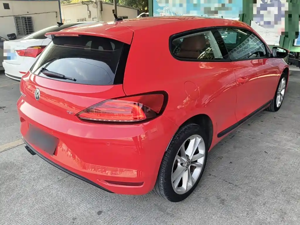 Photo 7 - Volkswagen Scirocco