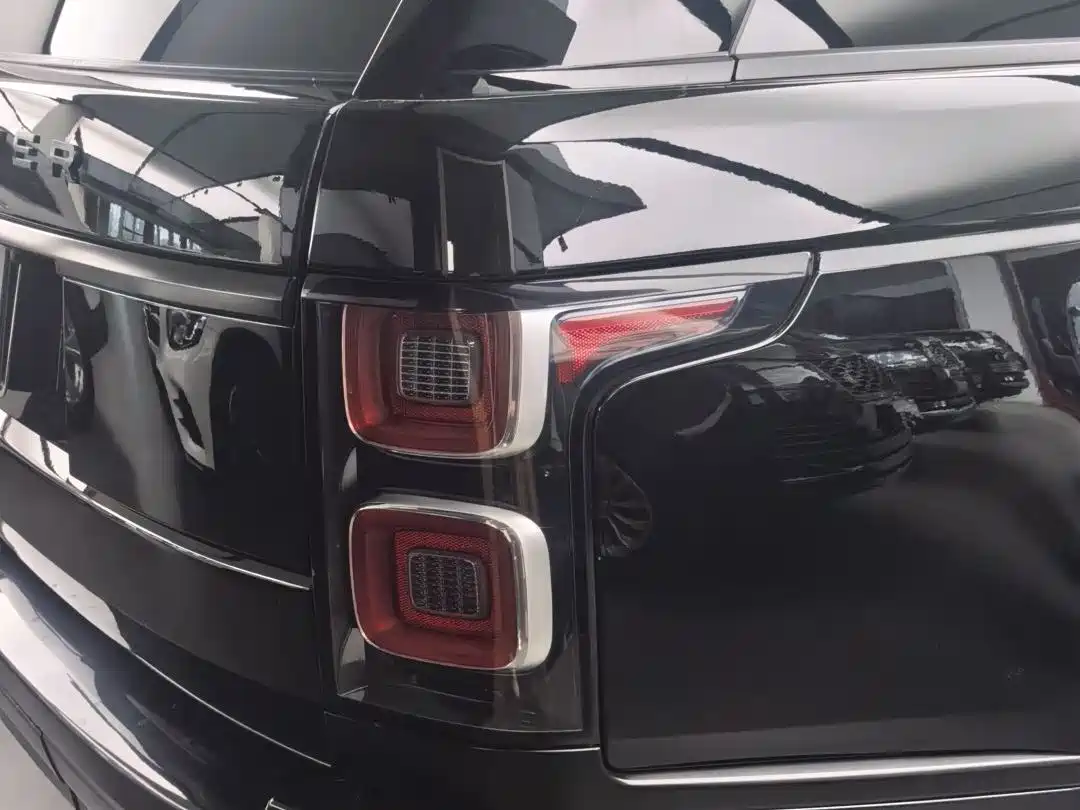 Land Rover Range Rover 2018 3.0 SC V6 Vogue Heritage Edition фото 14
