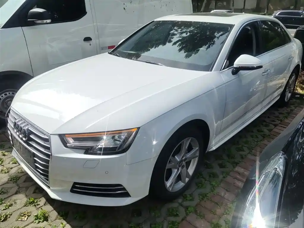 Audi A4L 2018 30th Anniversary 40 TFSI Progressive