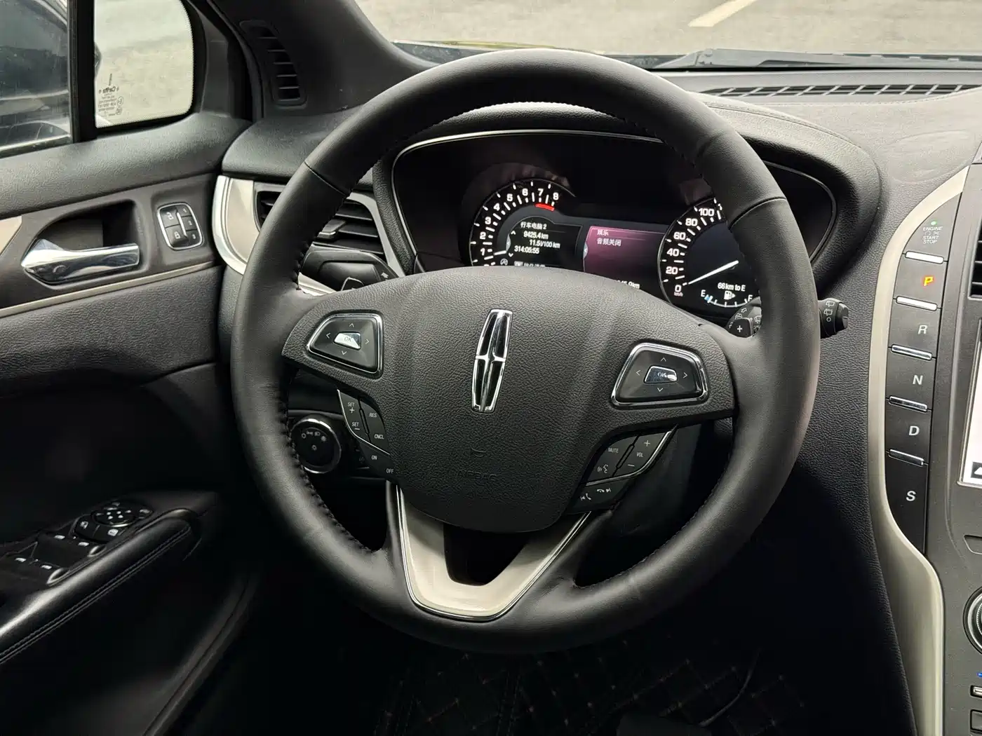 Lincoln MKC 2018 2017 2.0T 2WD Exclusive Edition