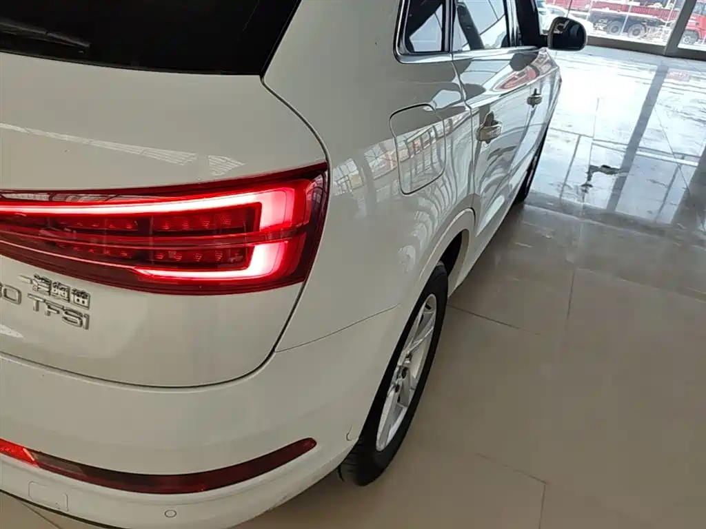 Audi Q3 2017 30 TFSI Fashion фото 8