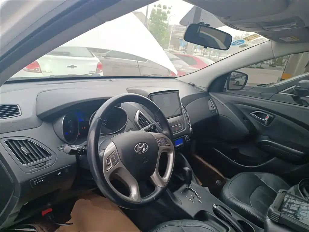 Hyundai Beijing Hyundai ix35 2015 2.0L Automatic 2WD Smart China V фото 6