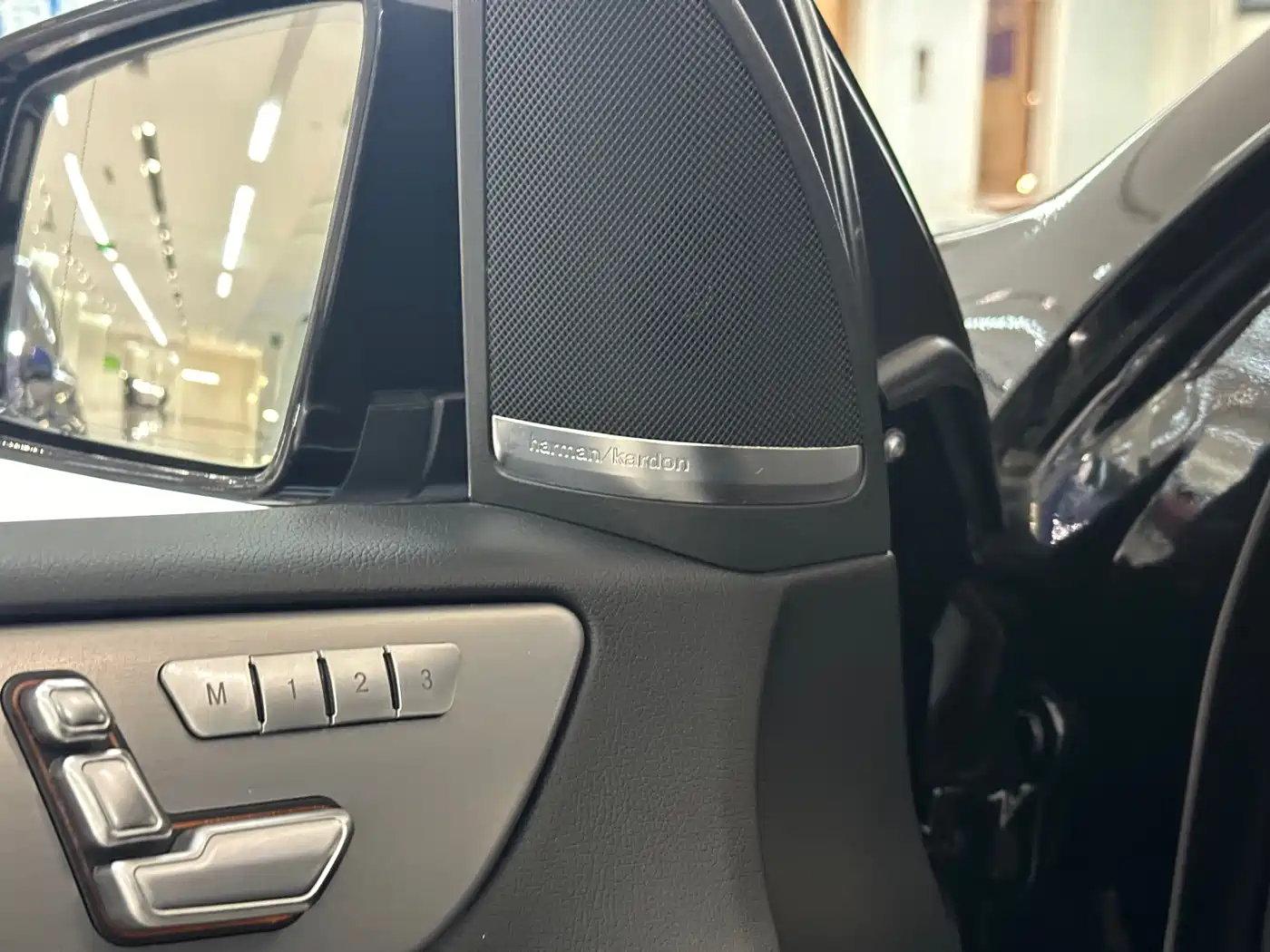 Mercedes-Benz M-Class AMG 2014 AMG ML 63 фото 17