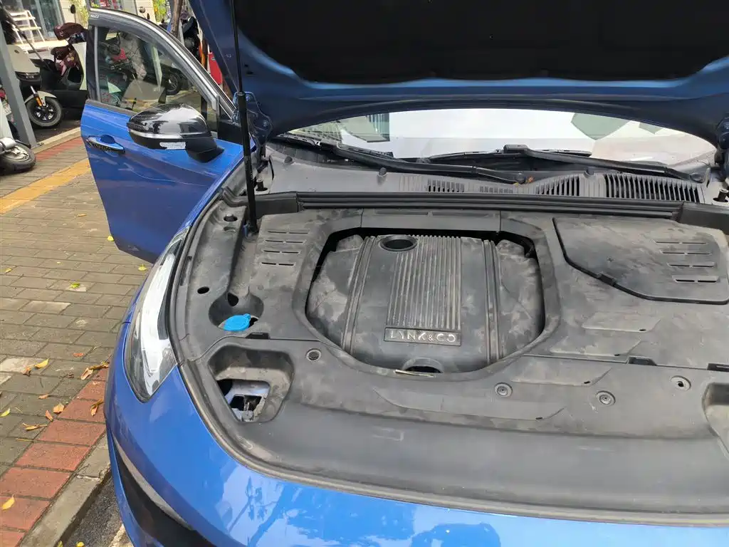 Lynk & Co 02 2018 1.5T DCT 2WD Power Pro Edition China V фото 21