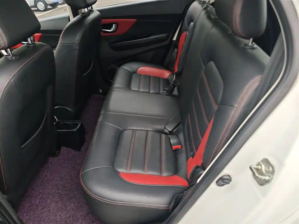 Haval H1 2015 1.5L AMT Luxury фото 17