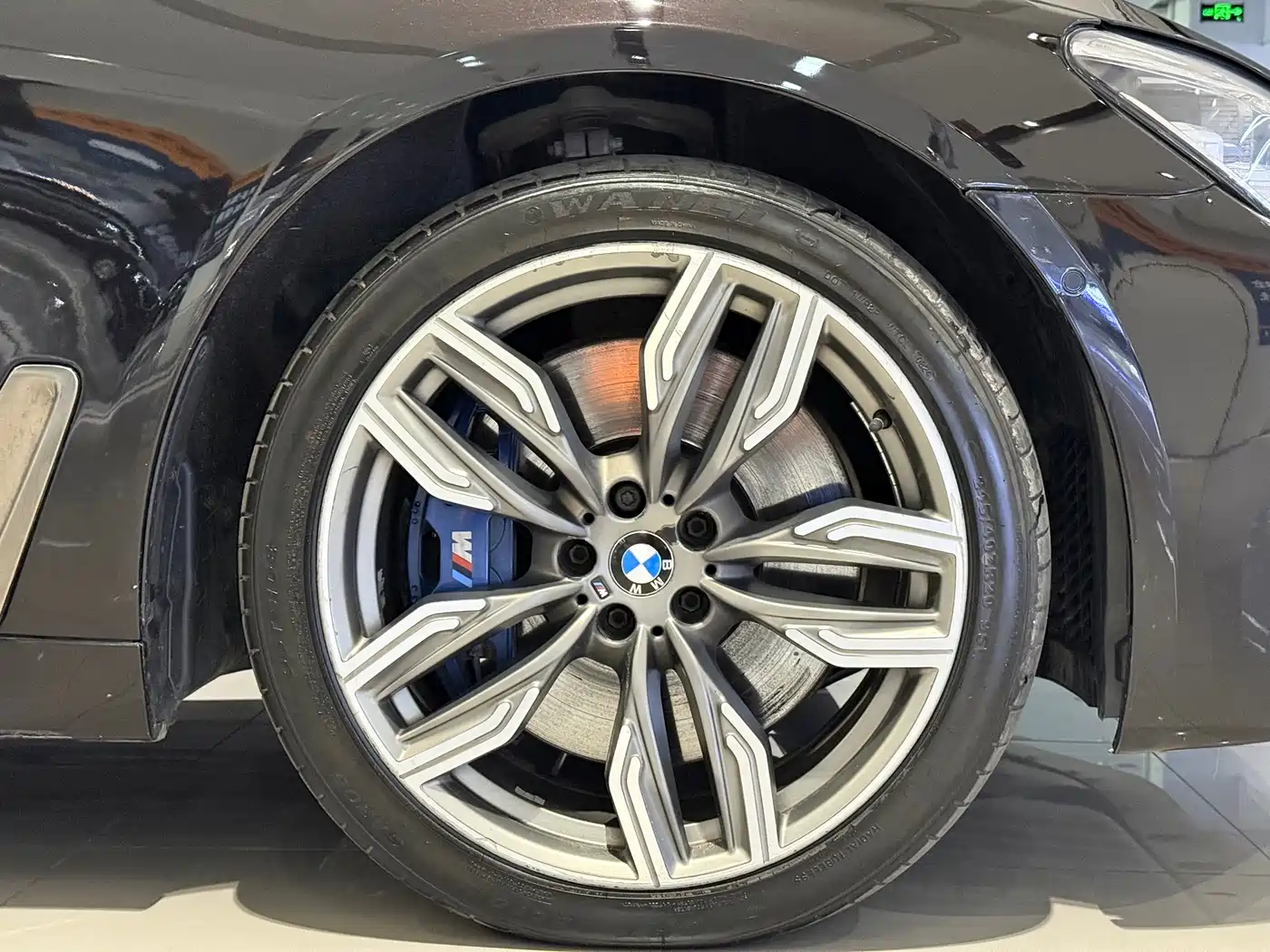 BMW 7 Series 2017 M760Li xDrive Excellence Luxury фото 5