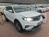 Фото 4 - Geely Atlas