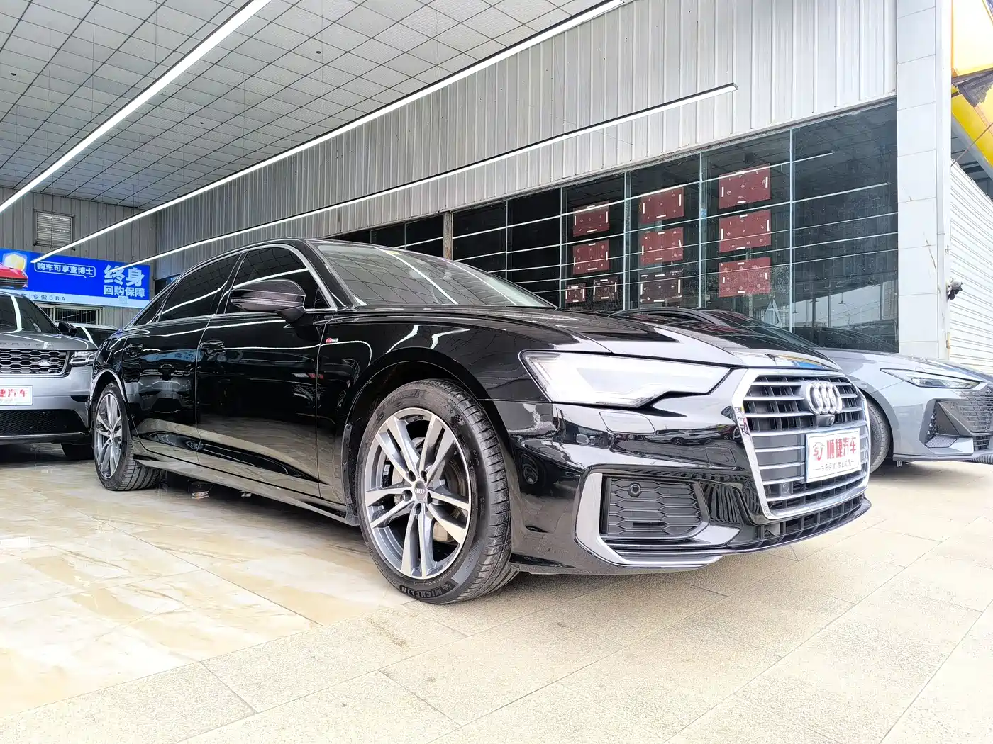 Audi A6L 2021 40 TFSI Luxury Sport фото 3