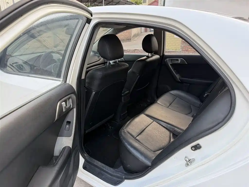 Kia Forte 2012 1.6L AT GLS Commemorative Edition фото 8