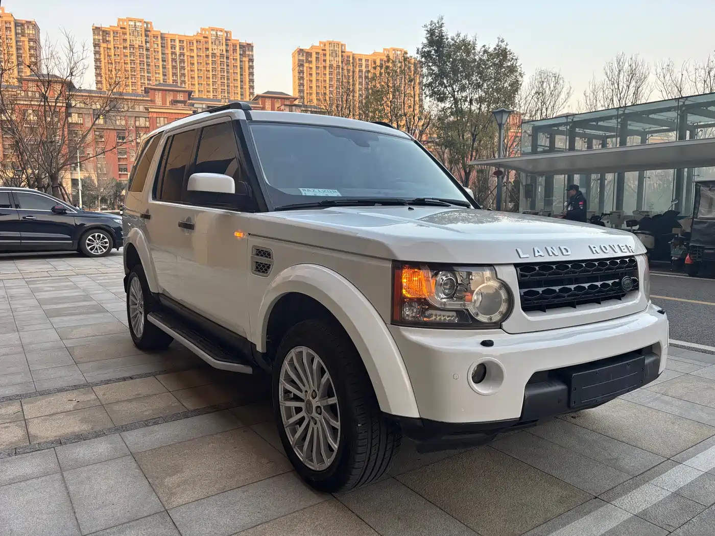 Land Rover Discovery 2013 3.0 SDV6 HSE Diesel фото 9