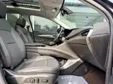 Фото 13 - Buick Enclave