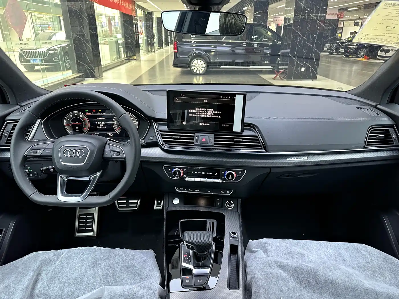 Audi Q5L 2024 Model 40 TFSI Luxury Dynamic фото 7