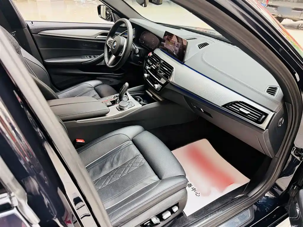 BMW 5 Series 2020 Model 530Li Executive M Sport Package фото 17